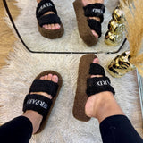 Chaussons d'intérieur/extérieur de voyage/vacances minimalistes unicolore en peluche à la mode