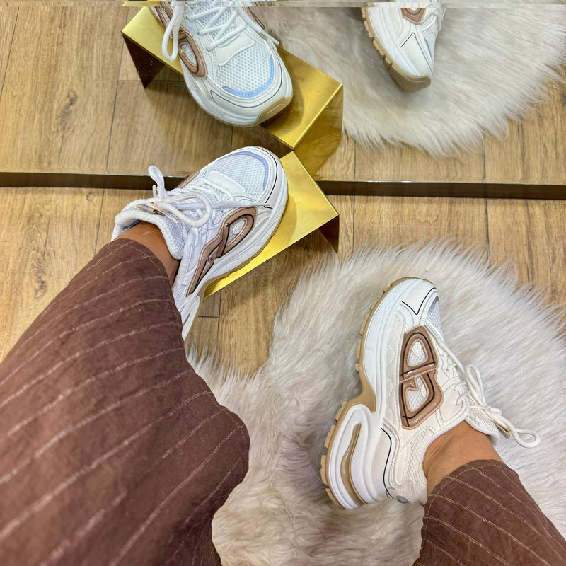 Baskets à semelles épaisses à lacets