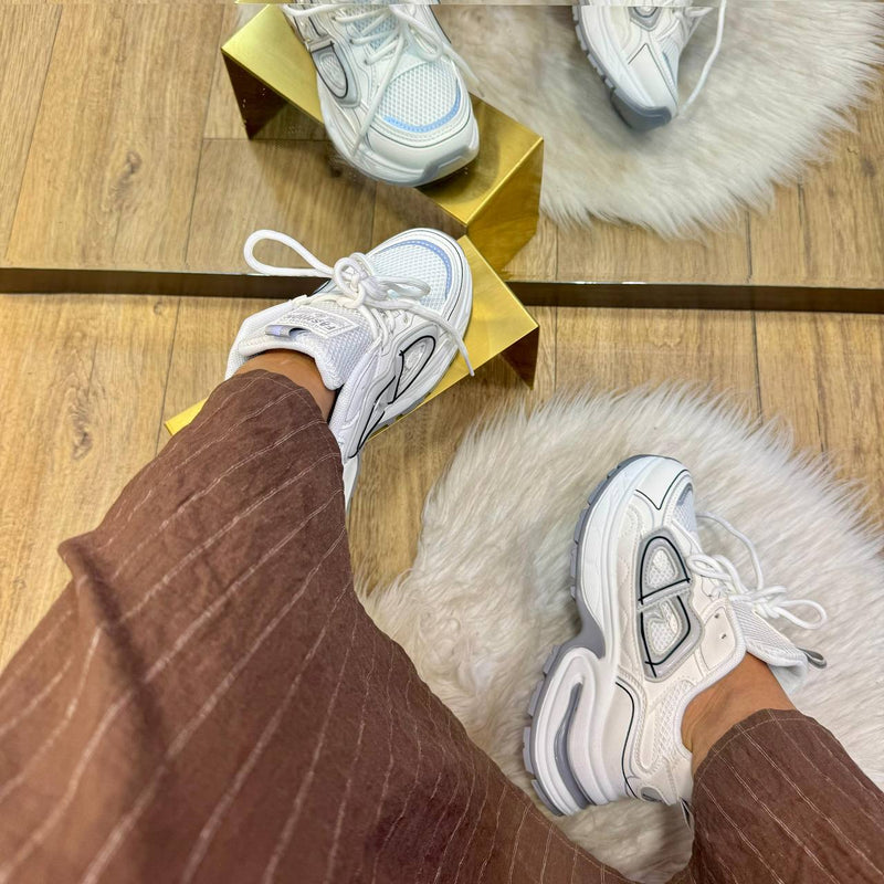 Baskets à semelles épaisses à lacets