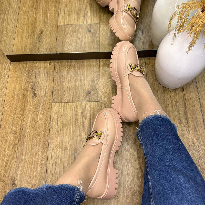 Chaussures / mocassins épaisses en PU pour femmes de style britannique à semelles épaisses